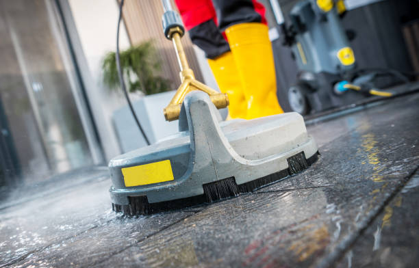 Best Pressure Washing Siding  in Lemont, PA